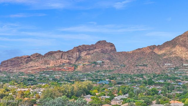 4826 E FAIRMOUNT Avenue, Phoenix, AZ 85018