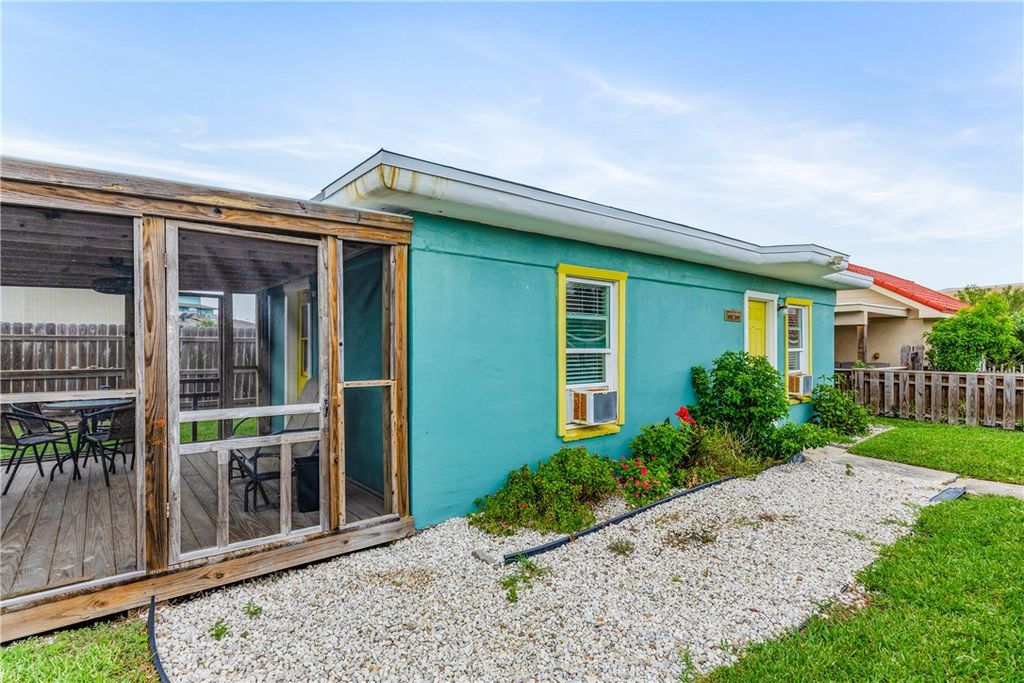 134 N Alister St 26, Port Aransas, TX 78373 — photo 4