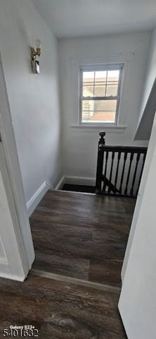 212 3Rd St, Newark City, NJ 07107