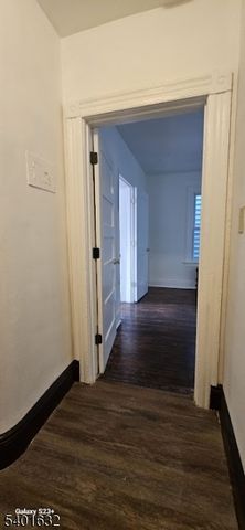 212 3Rd St, Newark City, NJ 07107