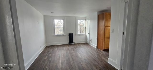 212 3Rd St, Newark City, NJ 07107