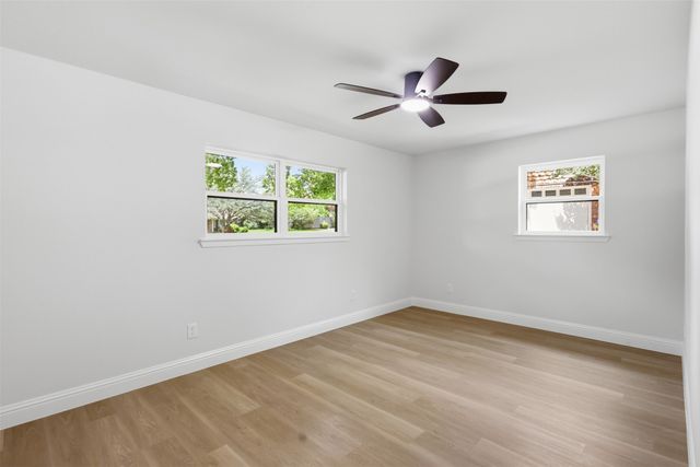 6113 Whitman Avenue, Fort Worth, TX 76133