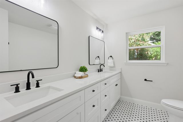 6113 Whitman Avenue, Fort Worth, TX 76133