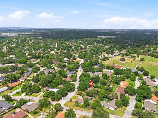 6113 Whitman Avenue, Fort Worth, TX 76133