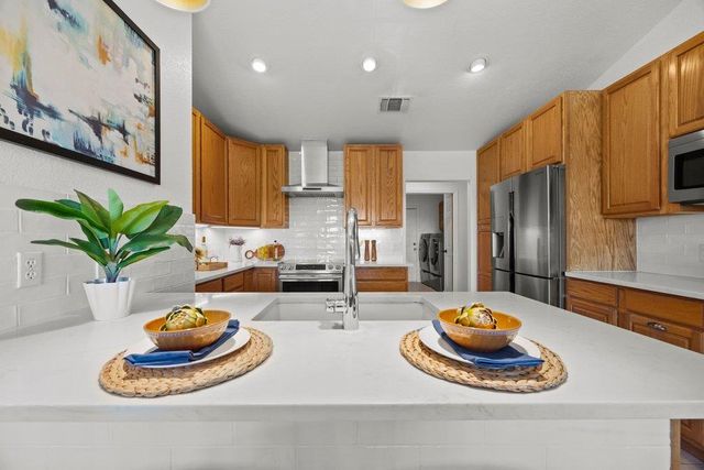 4802 Thunderbird, Lago Vista, TX 78645