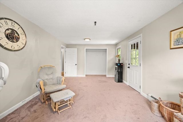 158 Bay State Cir, Hanson, MA 02341