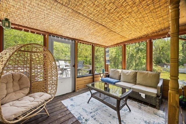 158 Bay State Cir, Hanson, MA 02341