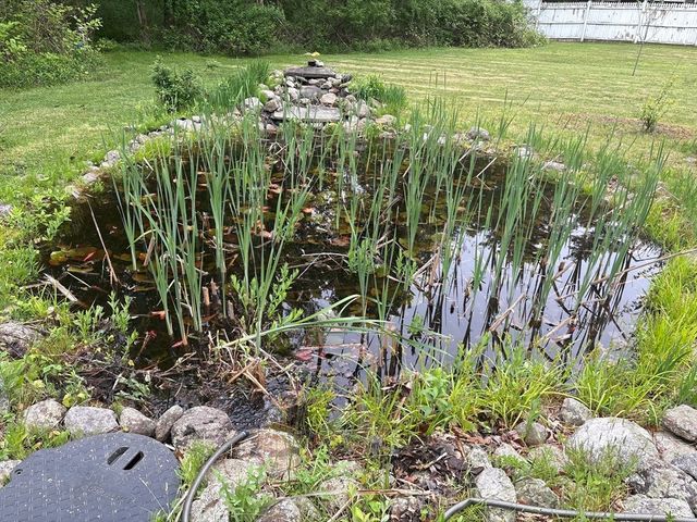 158 Bay State Cir, Hanson, MA 02341