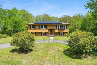 158 Bay State Cir, Hanson, MA 02341