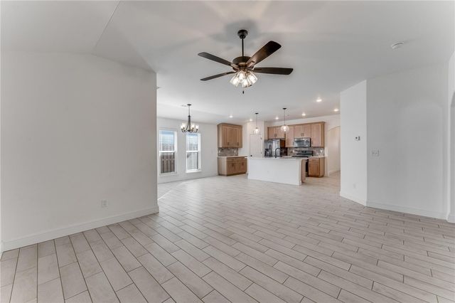 561 Stoneseed Street, Centerton, AR 72719