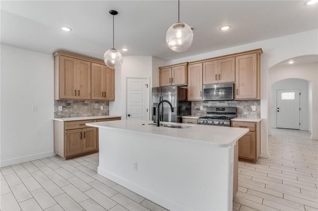 561 Stoneseed Street, Centerton, AR 72719