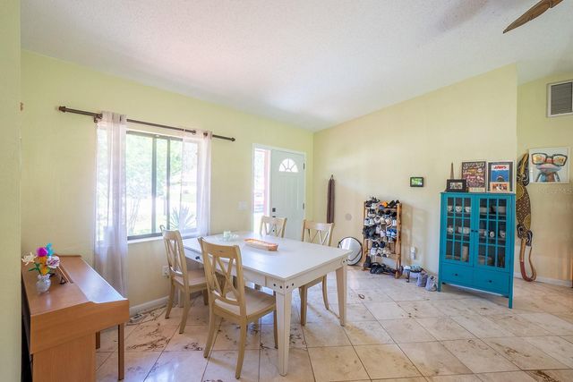 25 ETHAN ALLEN DRIVE, Palm Coast, FL 32164