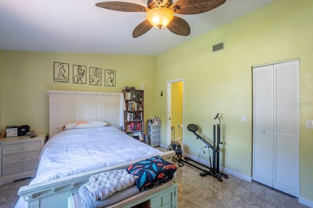 25 ETHAN ALLEN DRIVE, Palm Coast, FL 32164