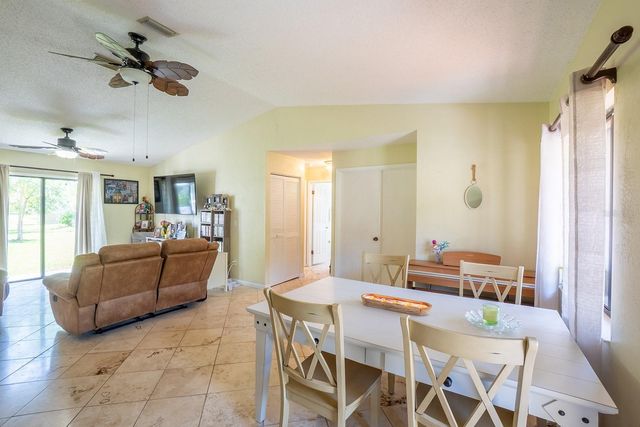 25 ETHAN ALLEN DRIVE, Palm Coast, FL 32164