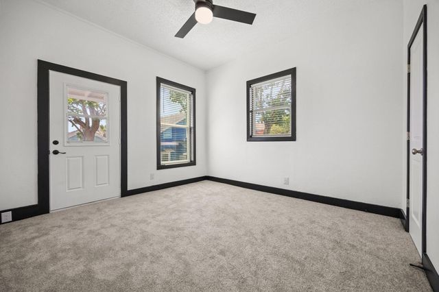 1913 30th Street, Galveston, TX 77550