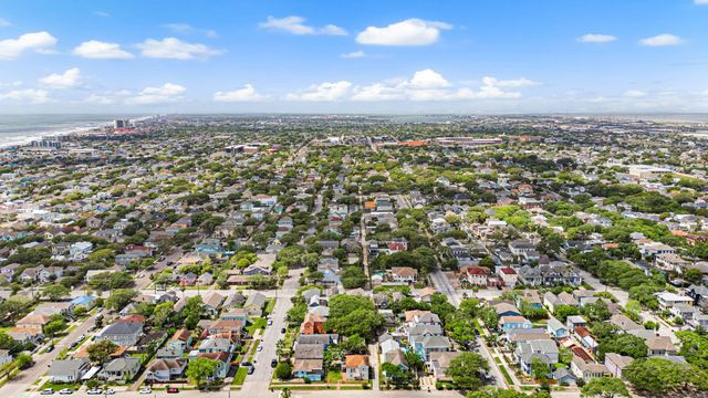 1913 30th Street, Galveston, TX 77550