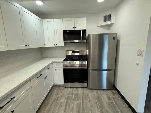 1913 30th Street, Galveston, TX 77550