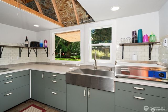 170 E Pickering Drive, Shelton, WA 98584