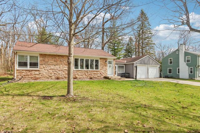 1418 N 123rd STREET, Wauwatosa, WI 53226