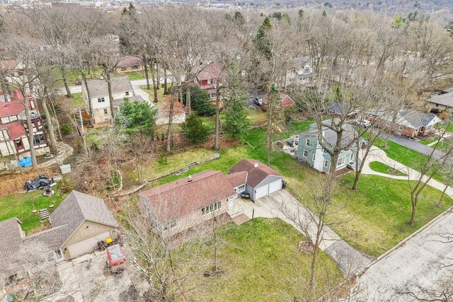 1418 N 123rd STREET, Wauwatosa, WI 53226