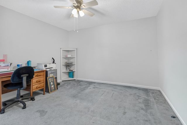 18 Indian Hill Lane 18, Salem, MA 01970