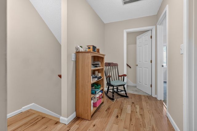 18 Indian Hill Lane 18, Salem, MA 01970