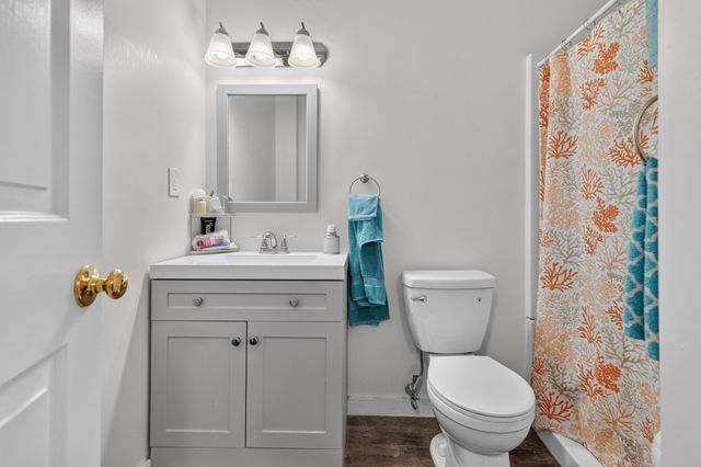 18 Indian Hill Lane 18, Salem, MA 01970