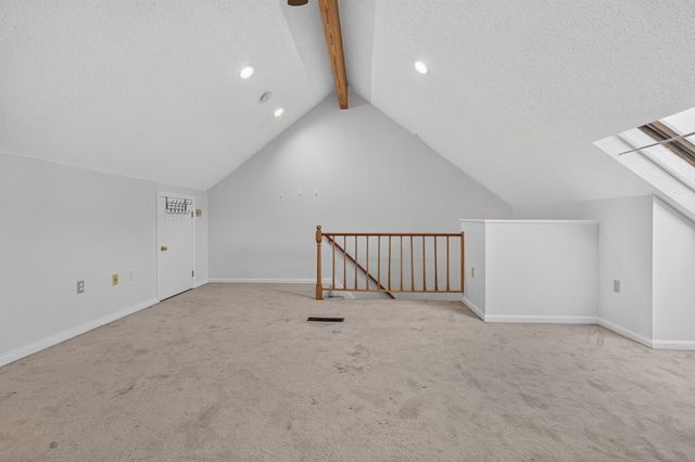 18 Indian Hill Lane 18, Salem, MA 01970