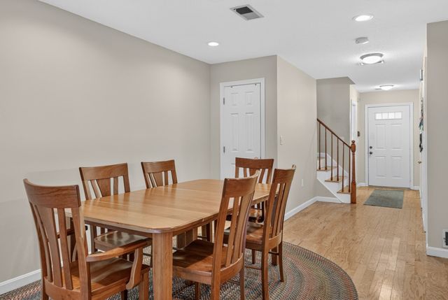 18 Indian Hill Lane 18, Salem, MA 01970