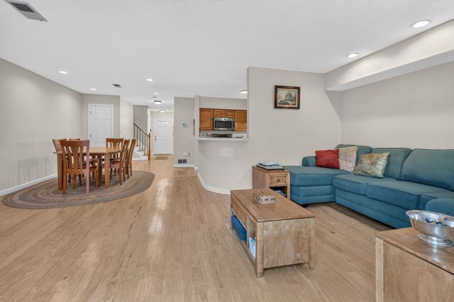 18 Indian Hill Lane 18, Salem, MA 01970