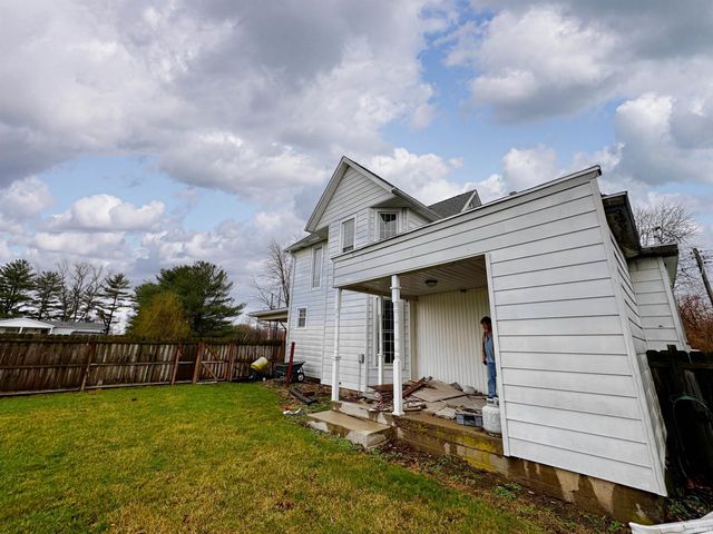 409 E 2nd Street, Otterbein, IN 47970