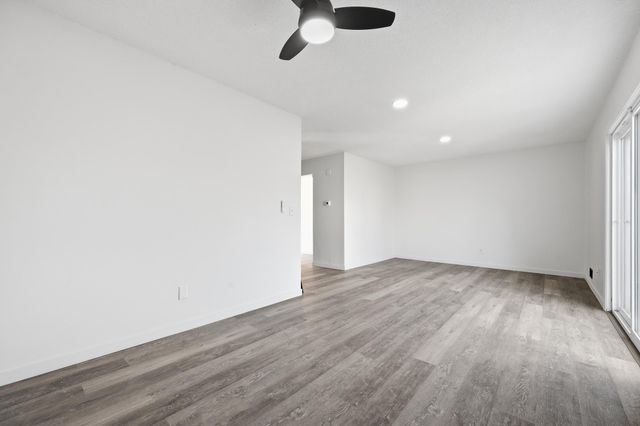 323 E 43rd Street, Minneapolis, MN 55409