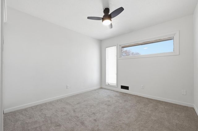 323 E 43rd Street, Minneapolis, MN 55409