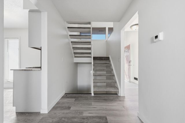 323 E 43rd Street, Minneapolis, MN 55409