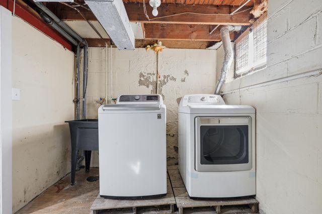 323 E 43rd Street, Minneapolis, MN 55409