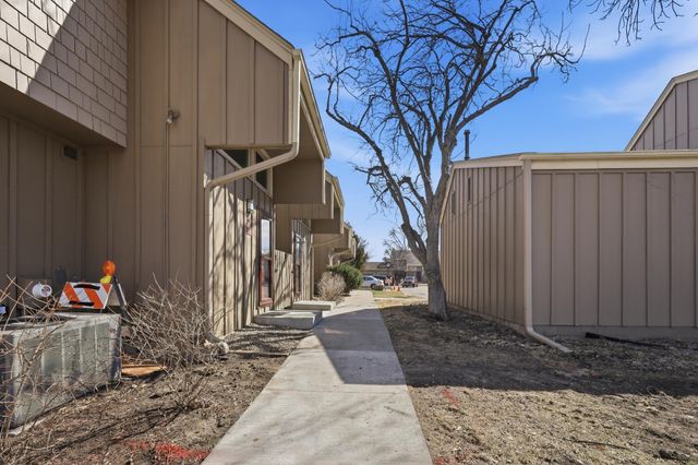 323 E 43rd Street, Minneapolis, MN 55409