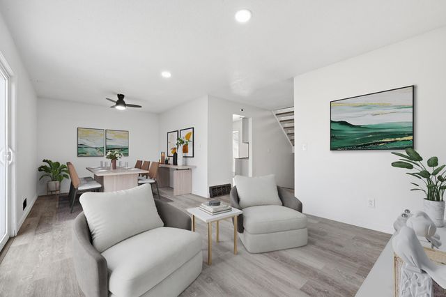 323 E 43rd Street, Minneapolis, MN 55409