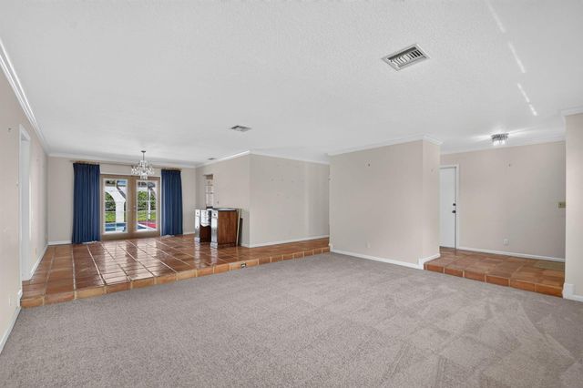 2400 SW 23rd Cranbrook Drive, Boynton Beach, FL 33436