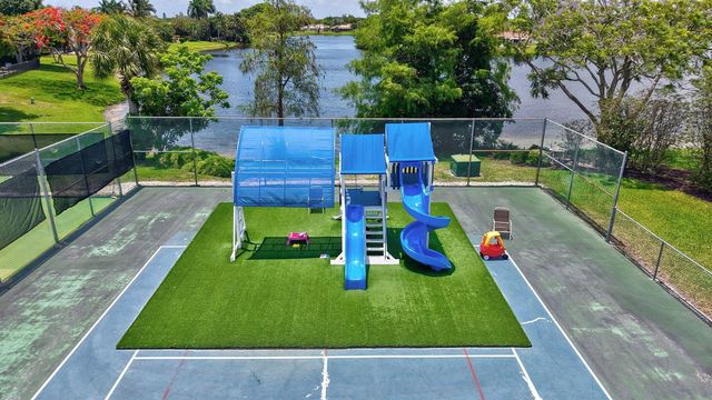 2400 SW 23rd Cranbrook Drive, Boynton Beach, FL 33436
