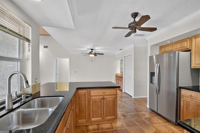 2400 SW 23rd Cranbrook Drive, Boynton Beach, FL 33436