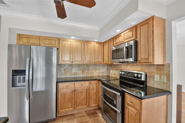 2400 SW 23rd Cranbrook Drive, Boynton Beach, FL 33436