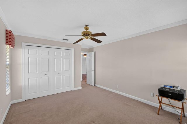 2400 SW 23rd Cranbrook Drive, Boynton Beach, FL 33436
