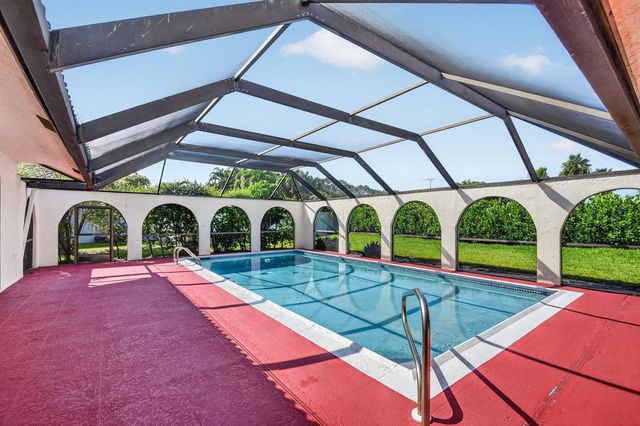 2400 SW 23rd Cranbrook Drive, Boynton Beach, FL 33436