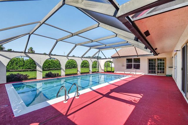 2400 SW 23rd Cranbrook Drive, Boynton Beach, FL 33436