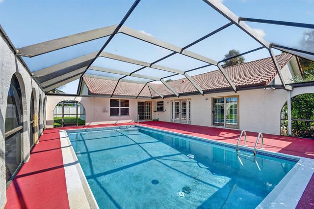2400 SW 23rd Cranbrook Drive, Boynton Beach, FL 33436