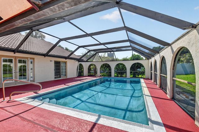 2400 SW 23rd Cranbrook Drive, Boynton Beach, FL 33436