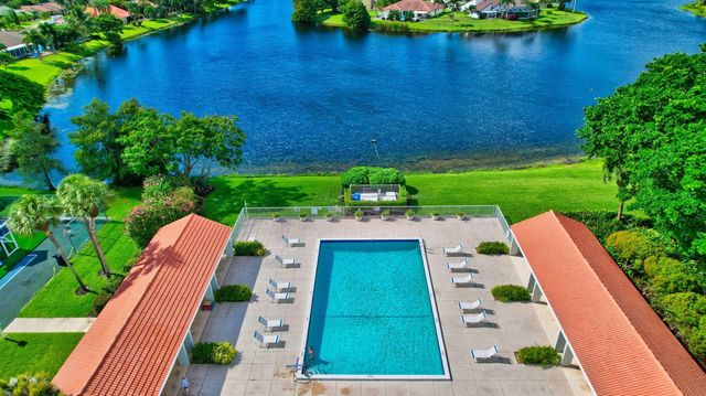 2400 SW 23rd Cranbrook Drive, Boynton Beach, FL 33436