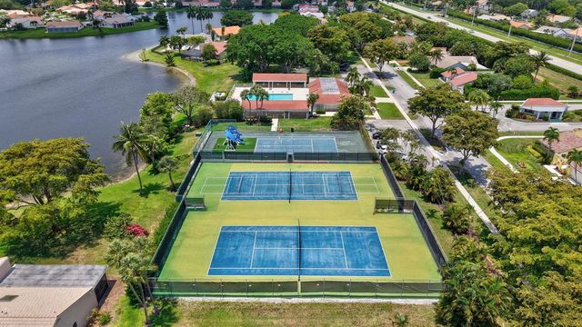 2400 SW 23rd Cranbrook Drive, Boynton Beach, FL 33436