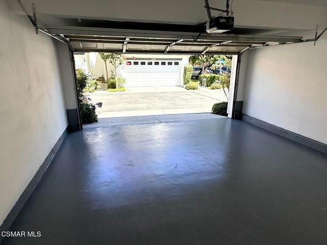 451 Pavarotti Drive, Oak Park, CA 91377