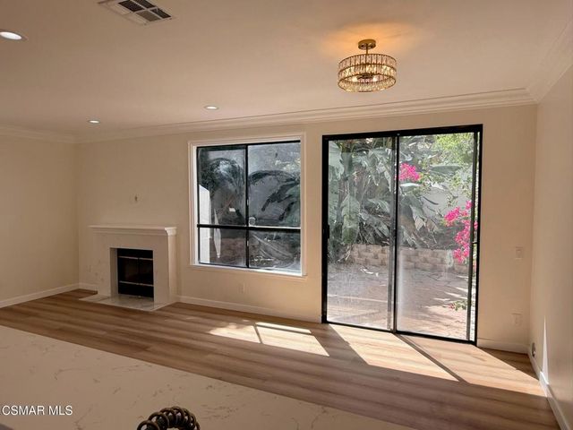 451 Pavarotti Drive, Oak Park, CA 91377
